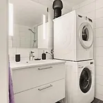 Dinbnb I 1 Minute To Tram! Newly Built With Balcony & 3 Beds * Bergen